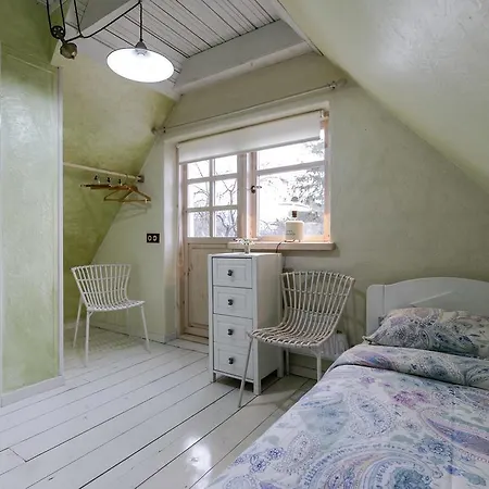 House In The City Ferienhaus *