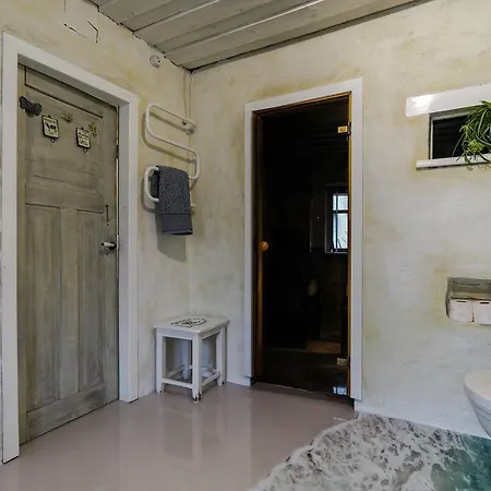 House In The City Ferienhaus Reval